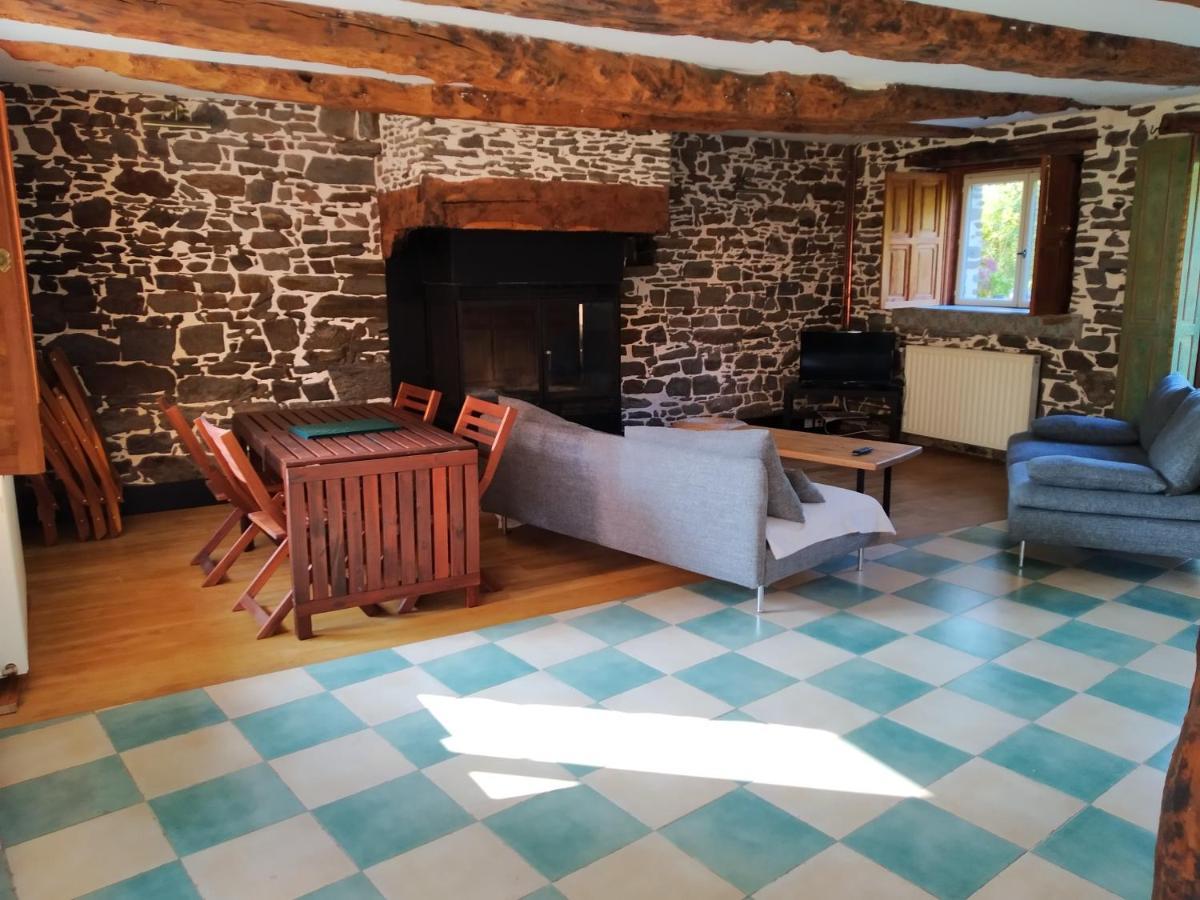 Maison En Pierre Dans Son Nid De Verdure Roz-Landrieux Eksteriør billede