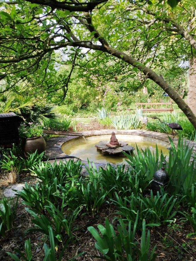 Maison En Pierre Dans Son Nid De Verdure Roz-Landrieux Eksteriør billede